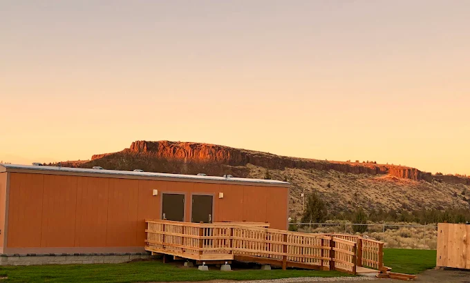 Facilities and canyon views at sunset, Copper Ridge RV Resort Terrebonne Oregon
